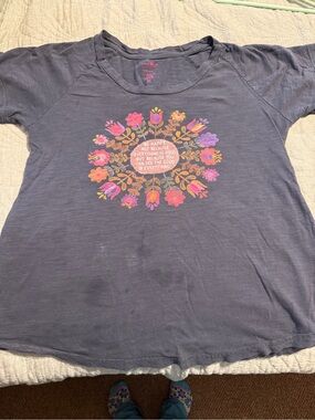 NATURAL LIFE Short-Sleeve Tee